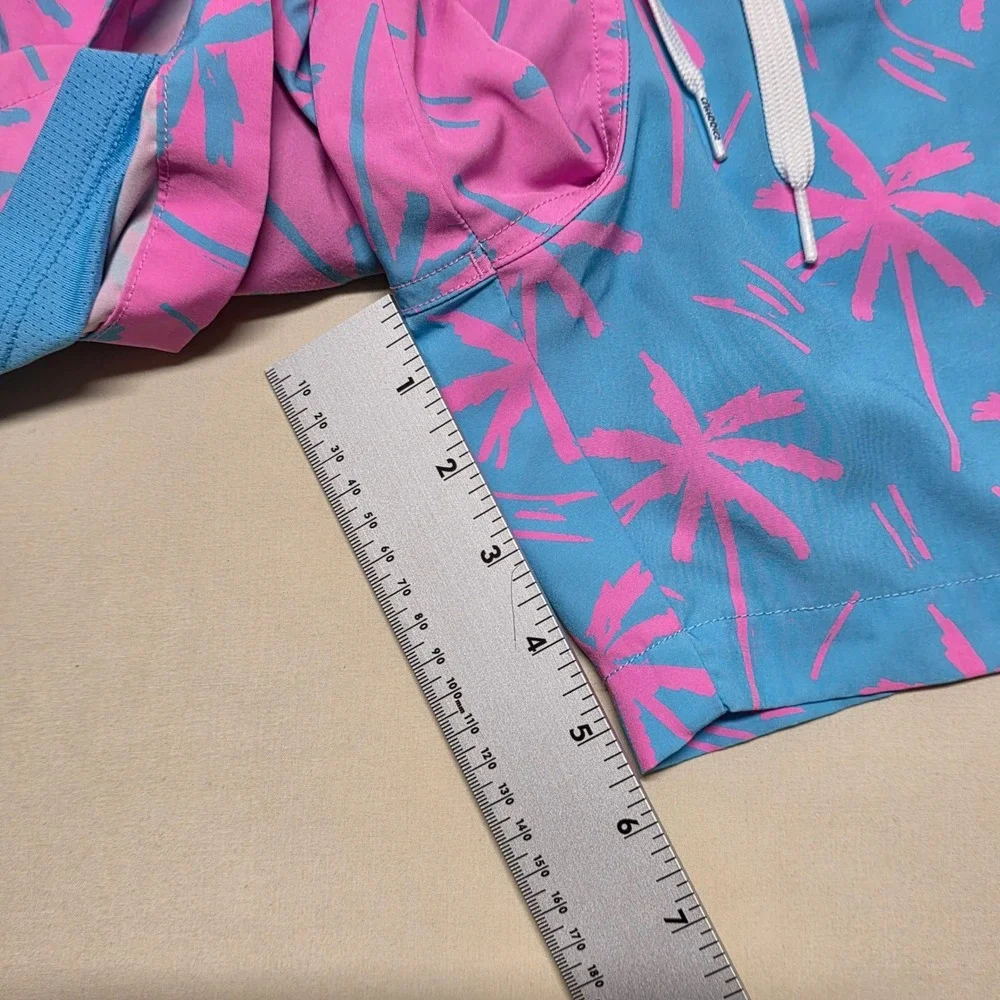 Chubbies Men Swim Trunks Small PinkBlue Palm Tree Graphics Mesh Lined Above Knee